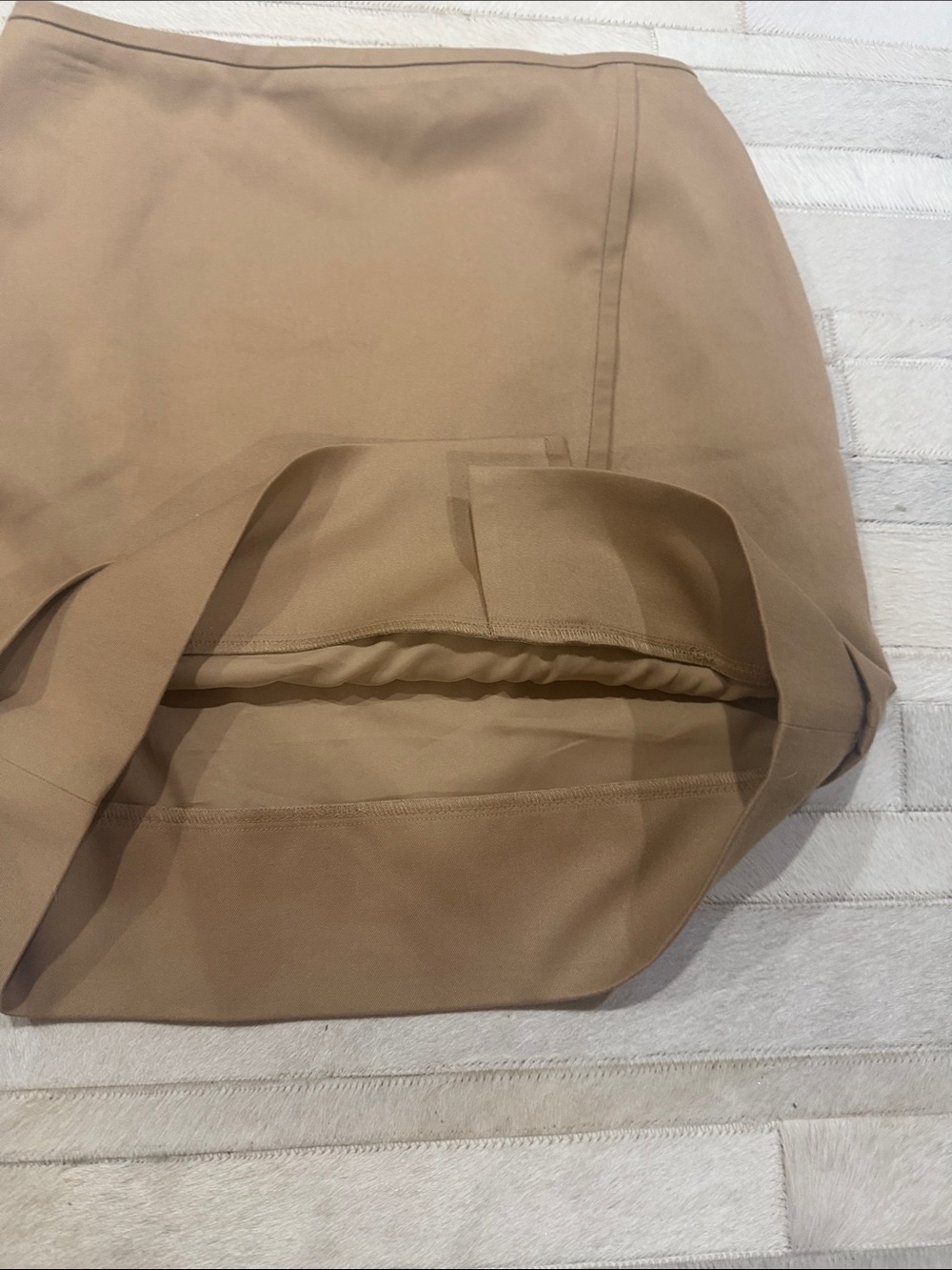 White House Black Market Tan Layered Skirt - Picture 3 of 5